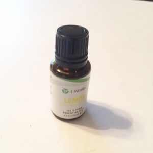 It Works Lemon 100% Pure Essential Oils 15 mL